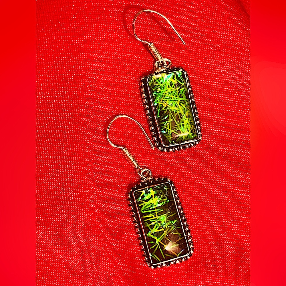 Triplet fire Opal sterling silver pierced earrings India color changing Light
